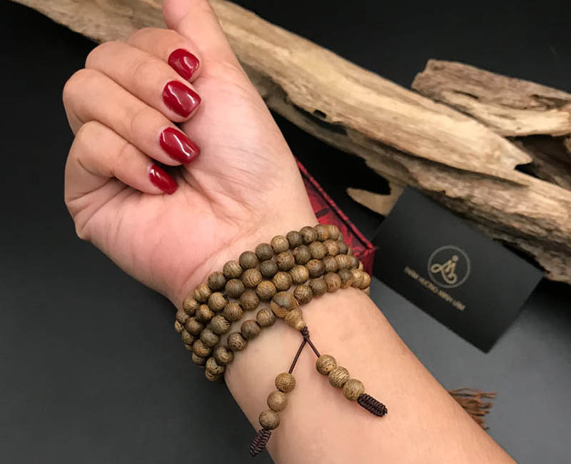 Trầm hương tốc tự nhiên 108 (6li)