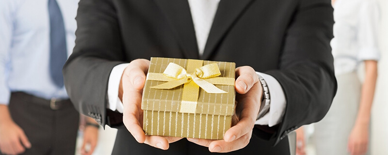 Quà tặng chia tay sếp