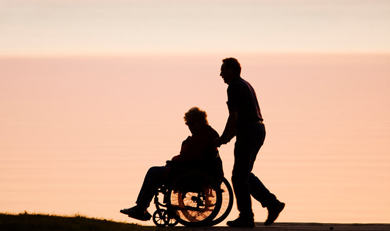 Hiếu thảo với cha mẹ