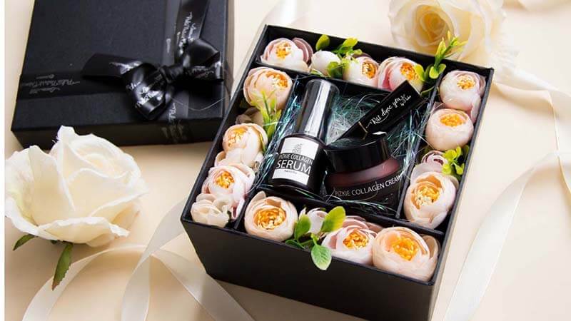 tặng Mỹ phẩm cao cấp