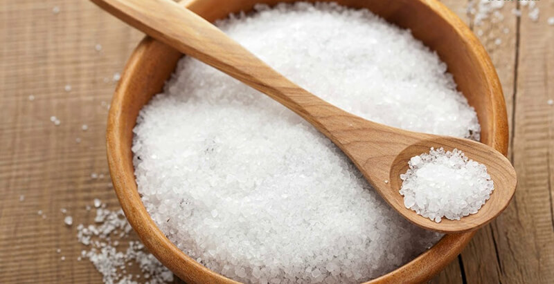 muối mặn có khả năng xua đuổi tà khí