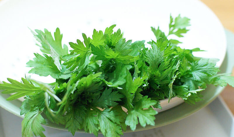 Lá ngải có tác dụng tiêu trừ tai ách