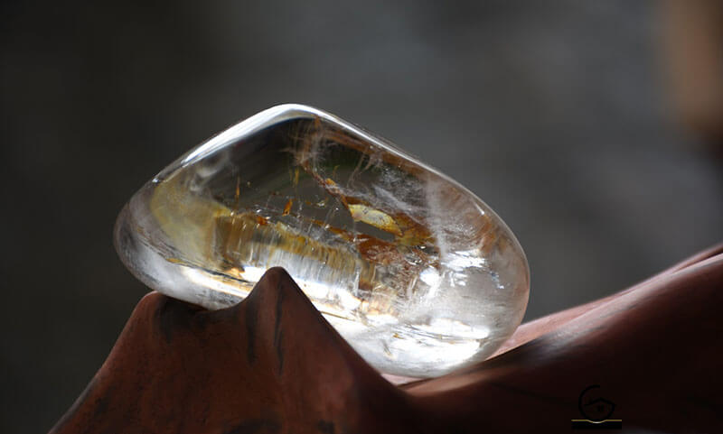 Pha lê giúp bảo vệ và xua đuổi những nguồn năng lượng xấu