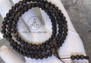Vòng trầm hương 108 hạt - Món quà ý nghĩa cho mọi người